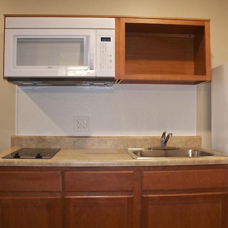 Woodspring Suites Williston Værelse billede
