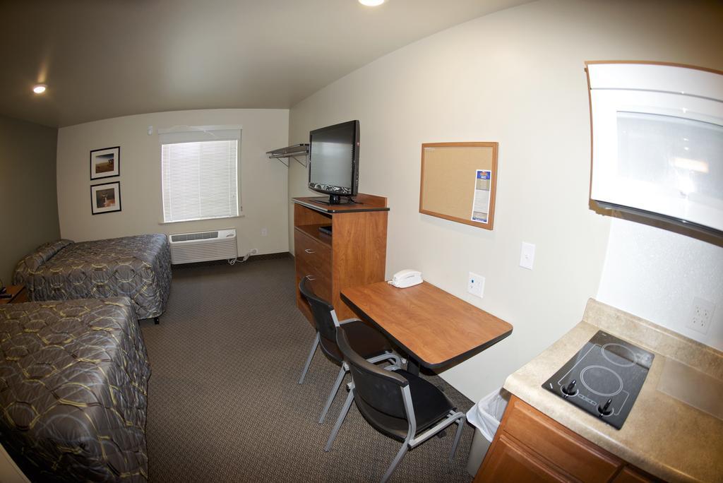 Woodspring Suites Williston Værelse billede