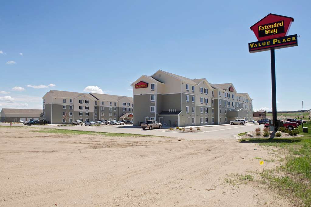 Woodspring Suites Williston Eksteriør billede